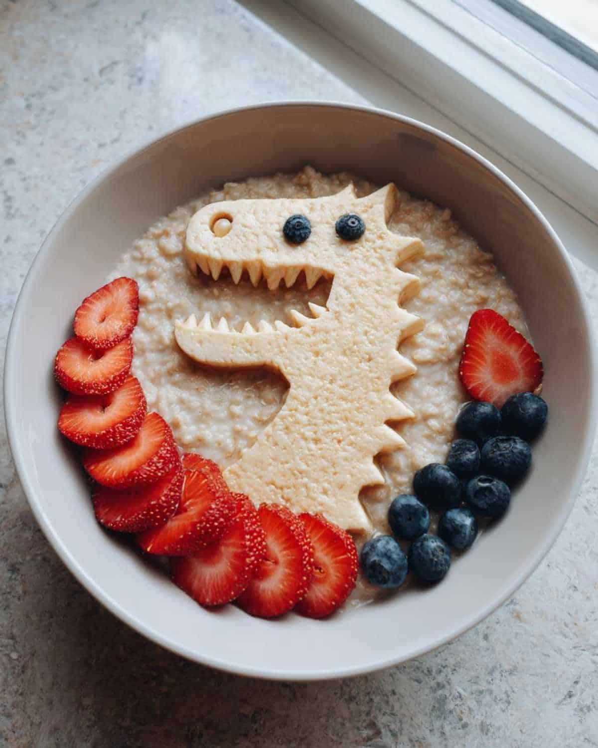 Dinosaur Oatmeal for Kids: Making Healthy Breakfast Roar-some! - detail 1