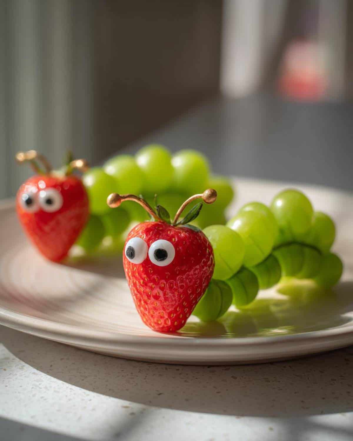 Fun Fruit Caterpillars: Easy & Adorable Summer Breakfast for Little Kids - detail 1