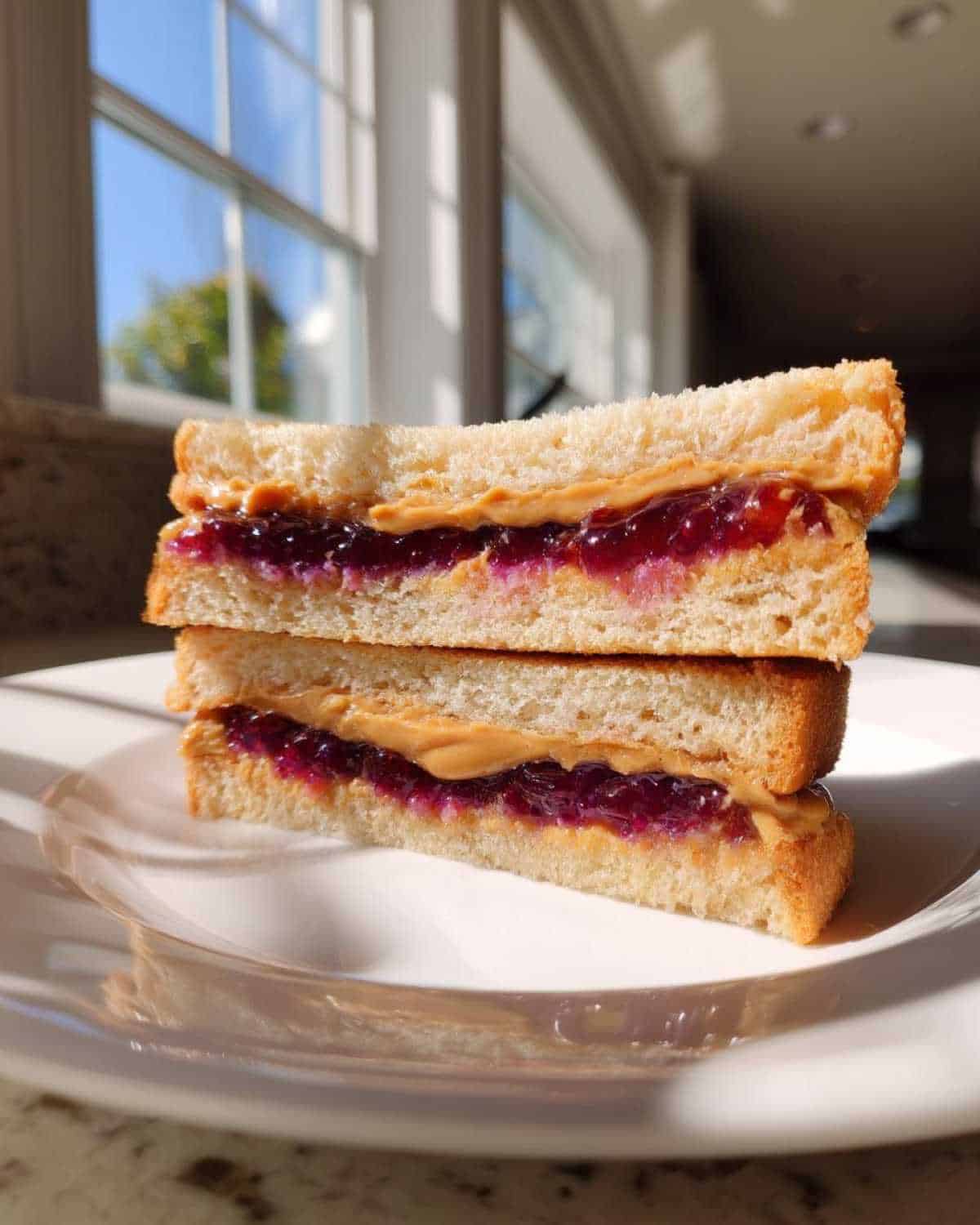 Homemade 'Uncrustables' for Kids: Freezer-Friendly Summer Lunches - detail 1