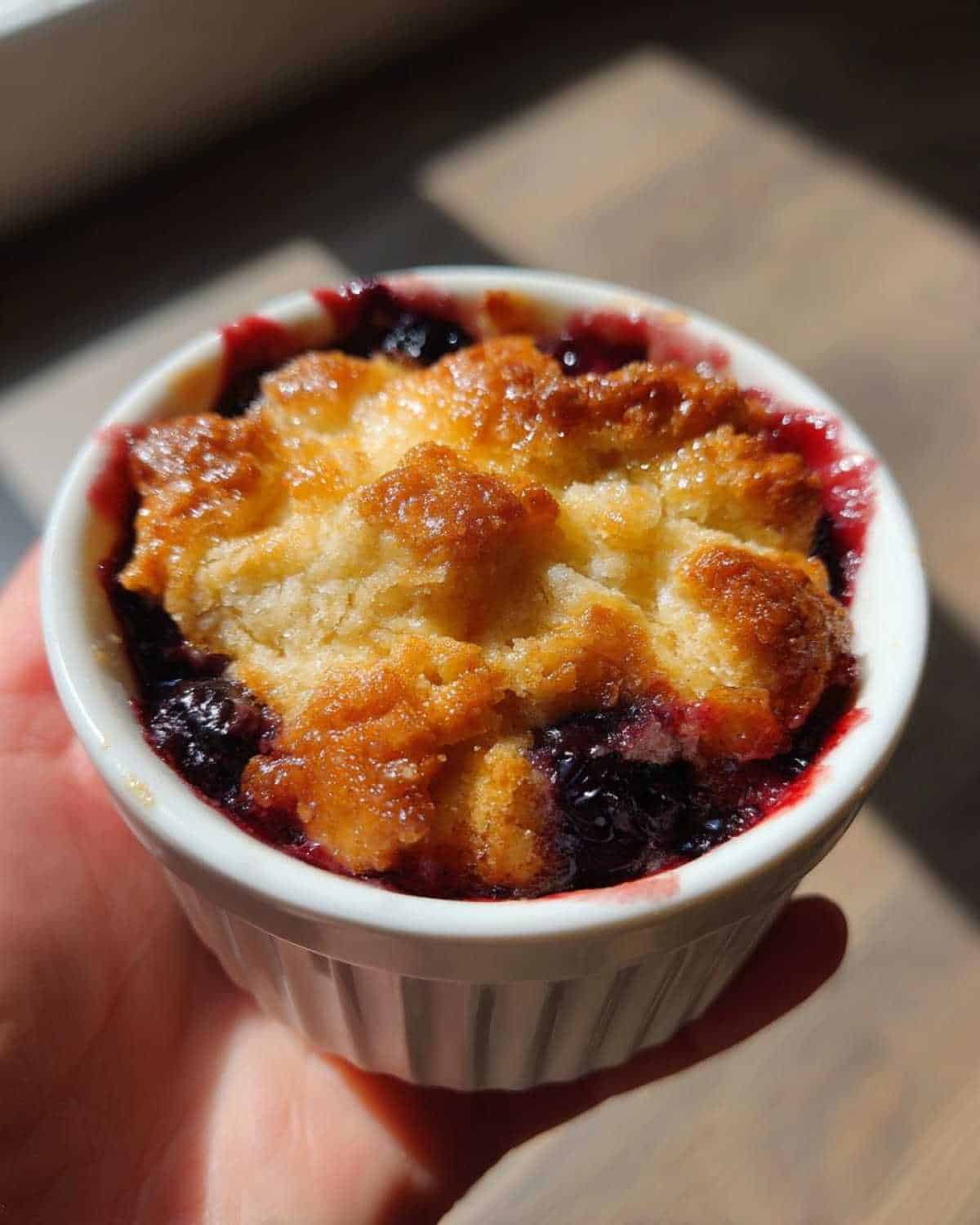 Mini Peach & Blueberry Cobblers for Kids: Easy Summer Dessert Portions - detail 1