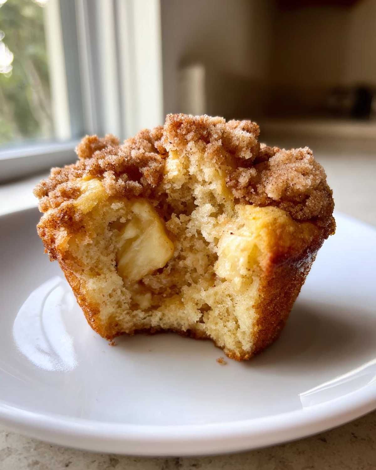 Kid-Friendly Apple Crumb Muffin Cups - detail 1