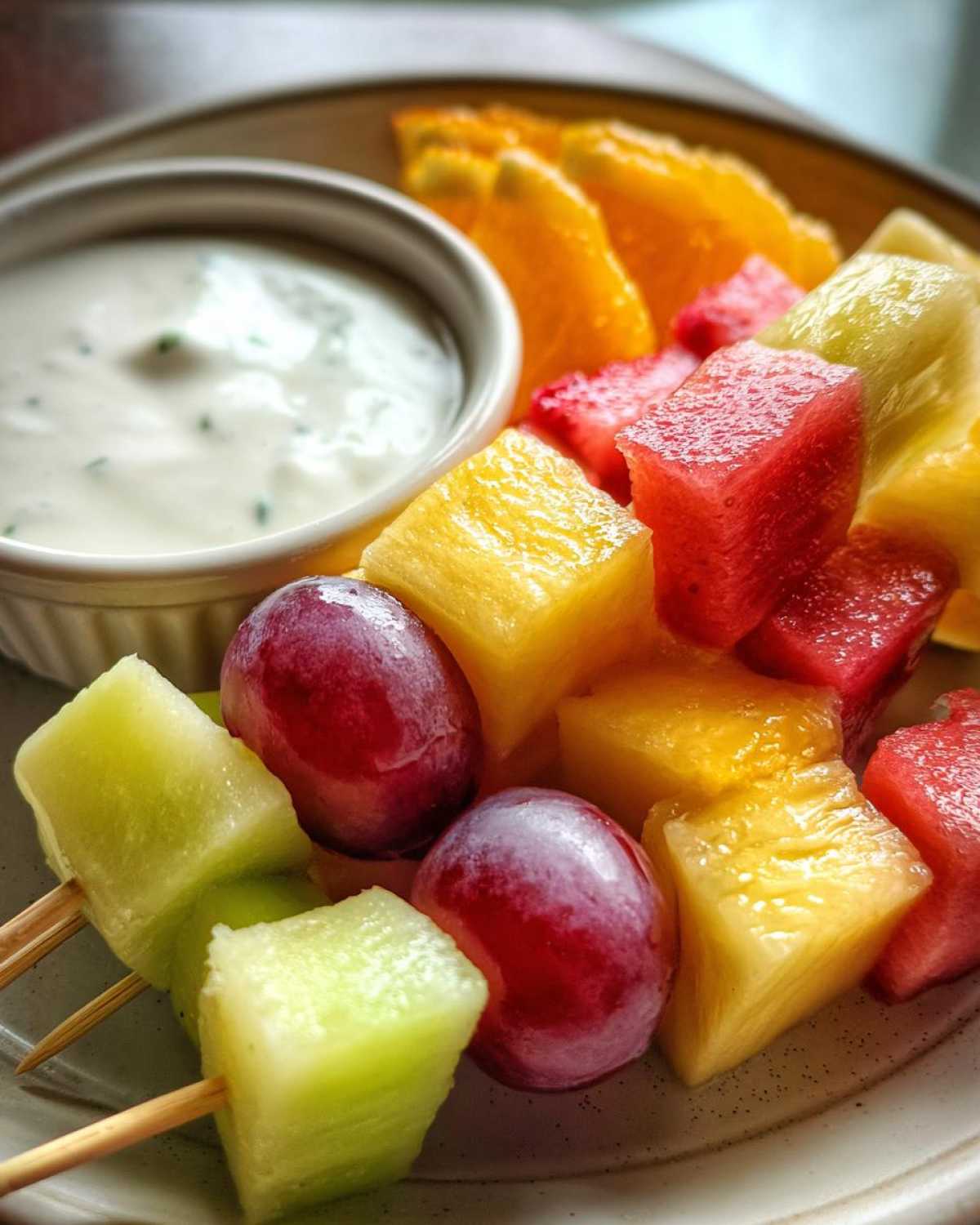 Kid-Friendly Apple Fruit Skewers with Yogurt Dip - detail 2