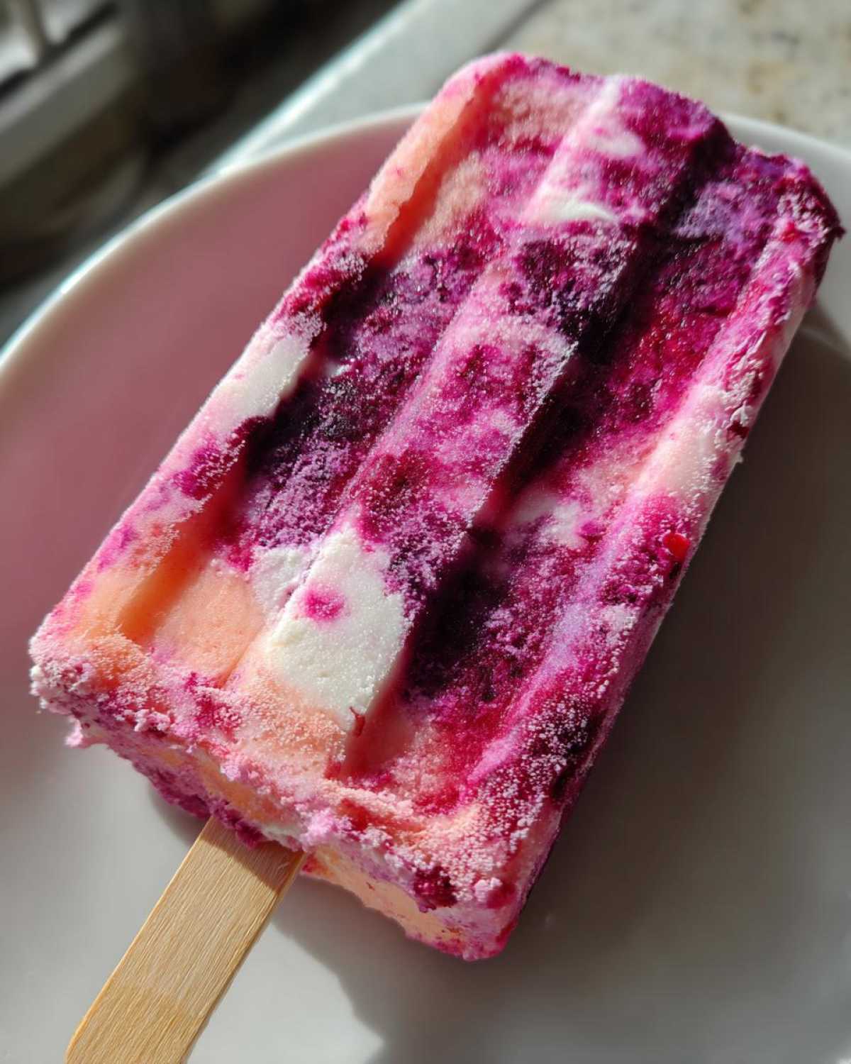 Kid-Friendly Berry Frozen Yogurt Pops - detail 4