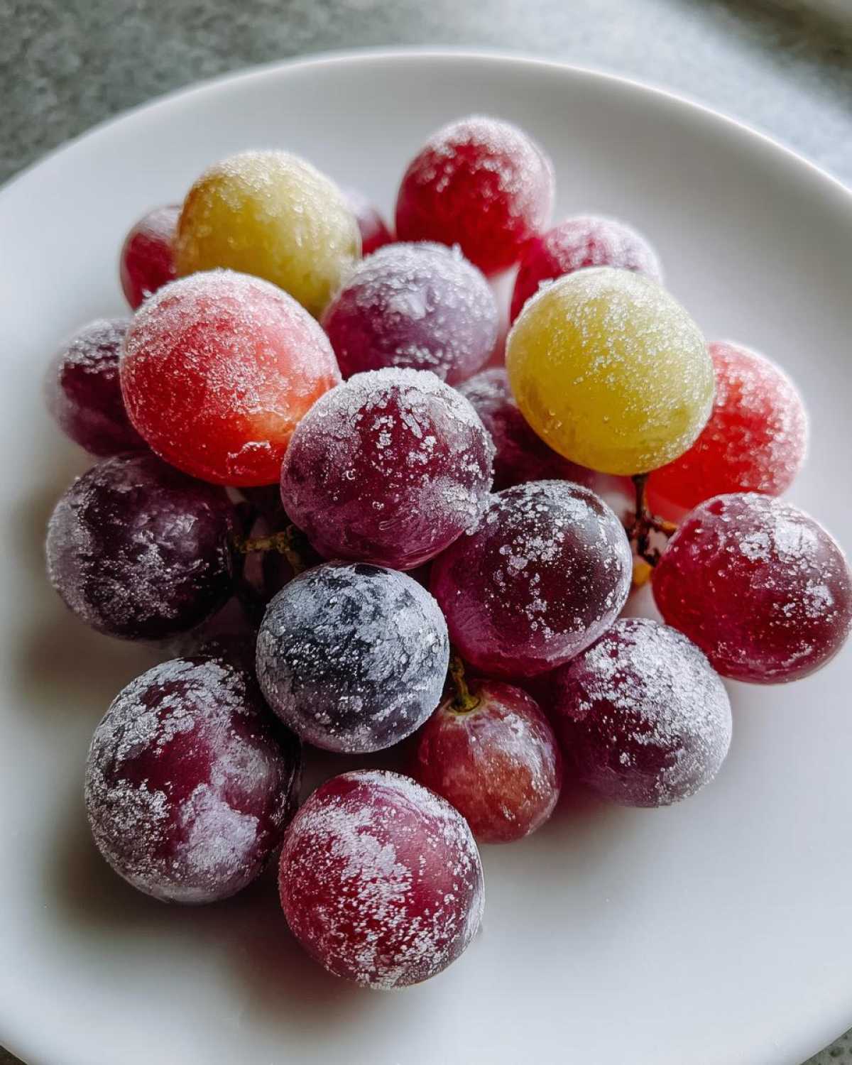 Kid-Friendly Frozen Grape Bites - detail 1