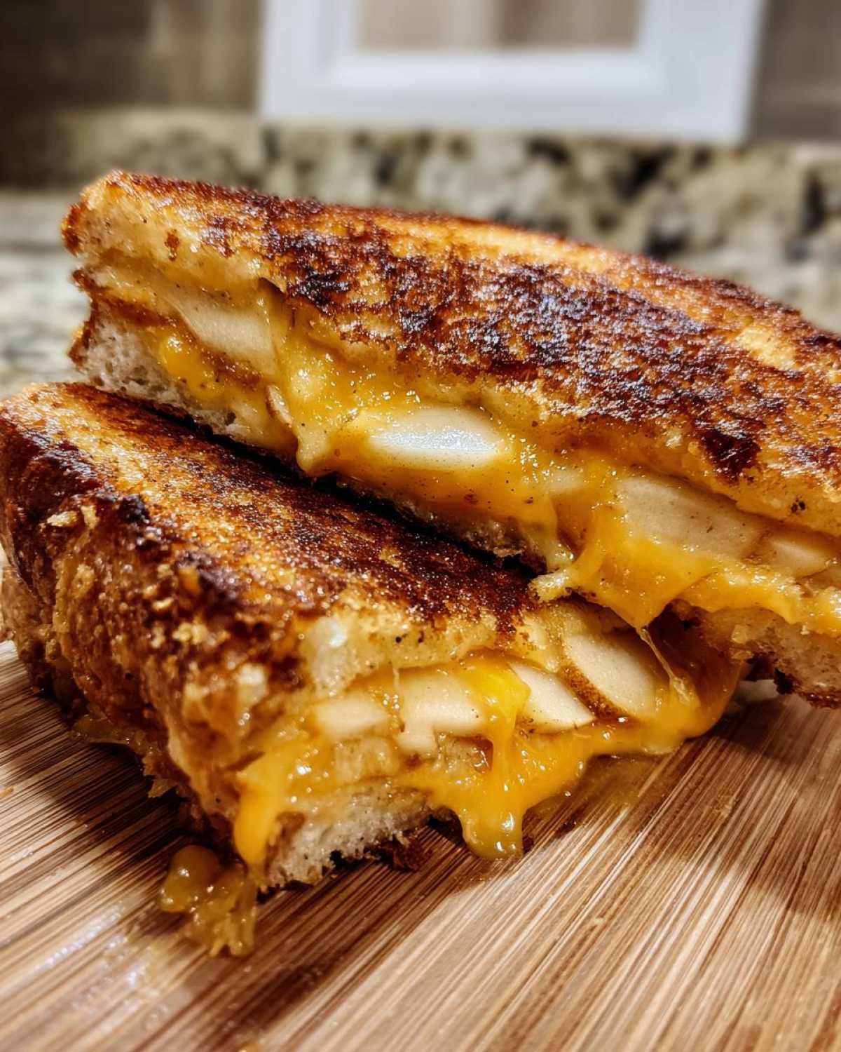 Kid-Friendly Grilled Cheese & Apple Sandwich - detail 2