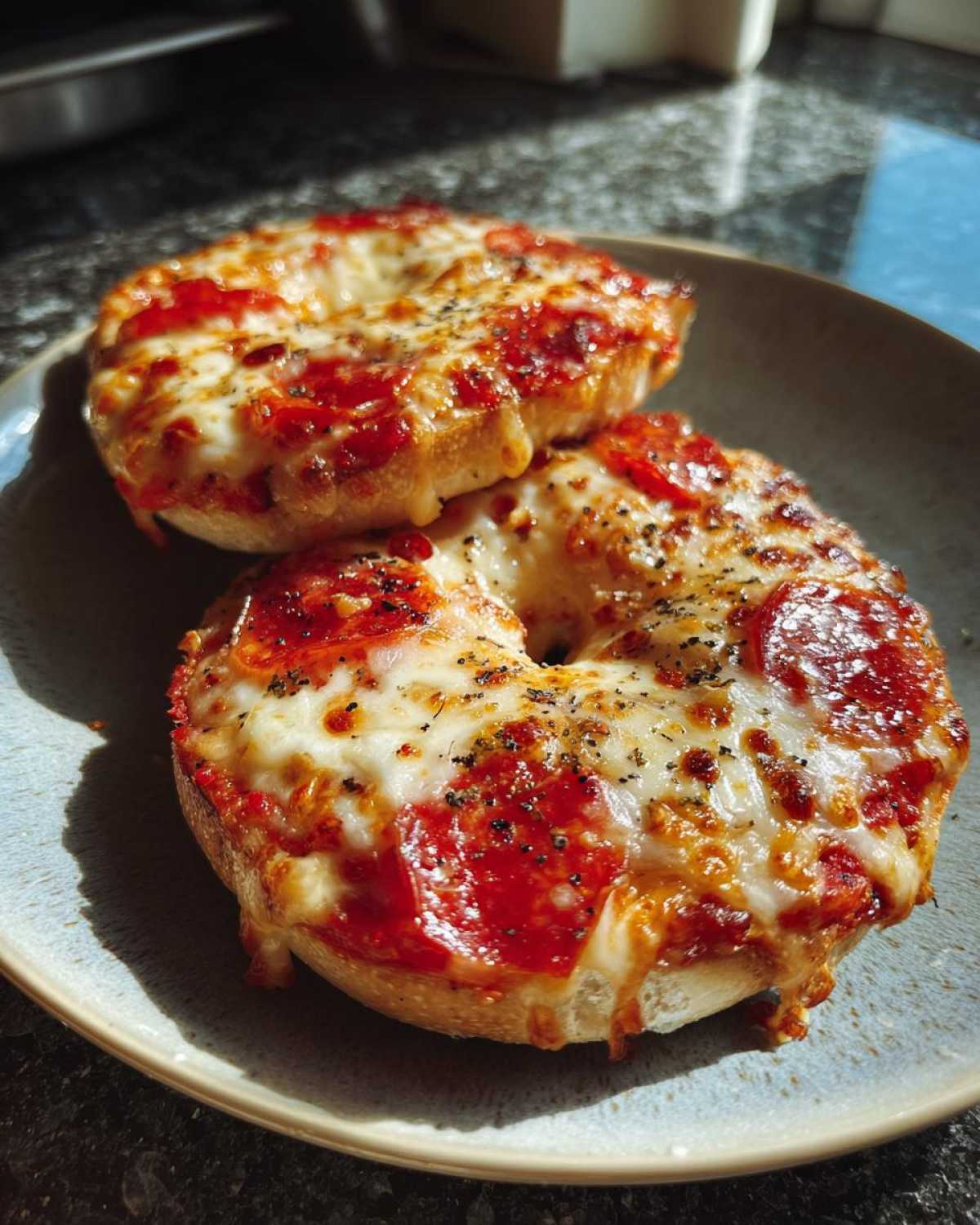 Kid-Friendly Kid-Friendly Air Fryer Pizza Bagels - detail 3