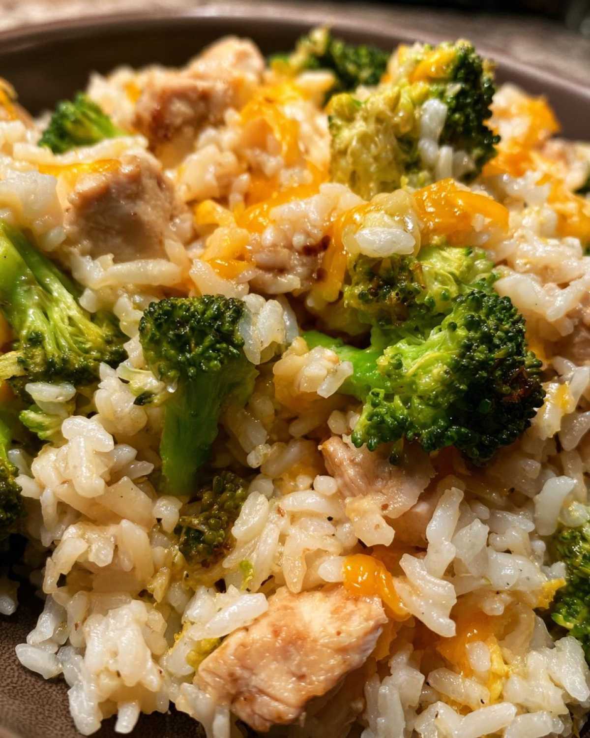 Kid-Friendly One-Pot Chicken & Broccoli Rice - detail 1