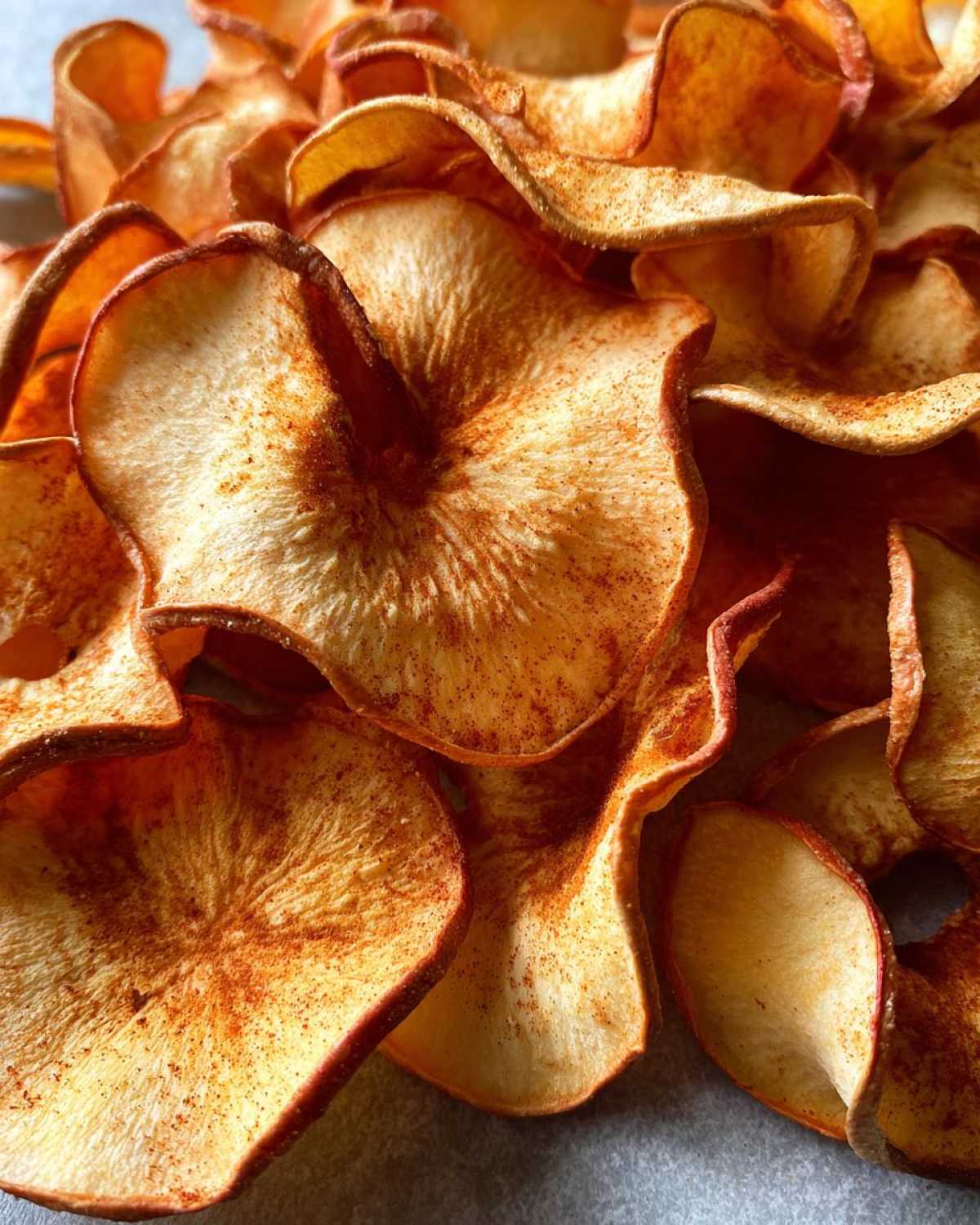 Kid-Friendly Oven-Baked Apple Chips - detail 4