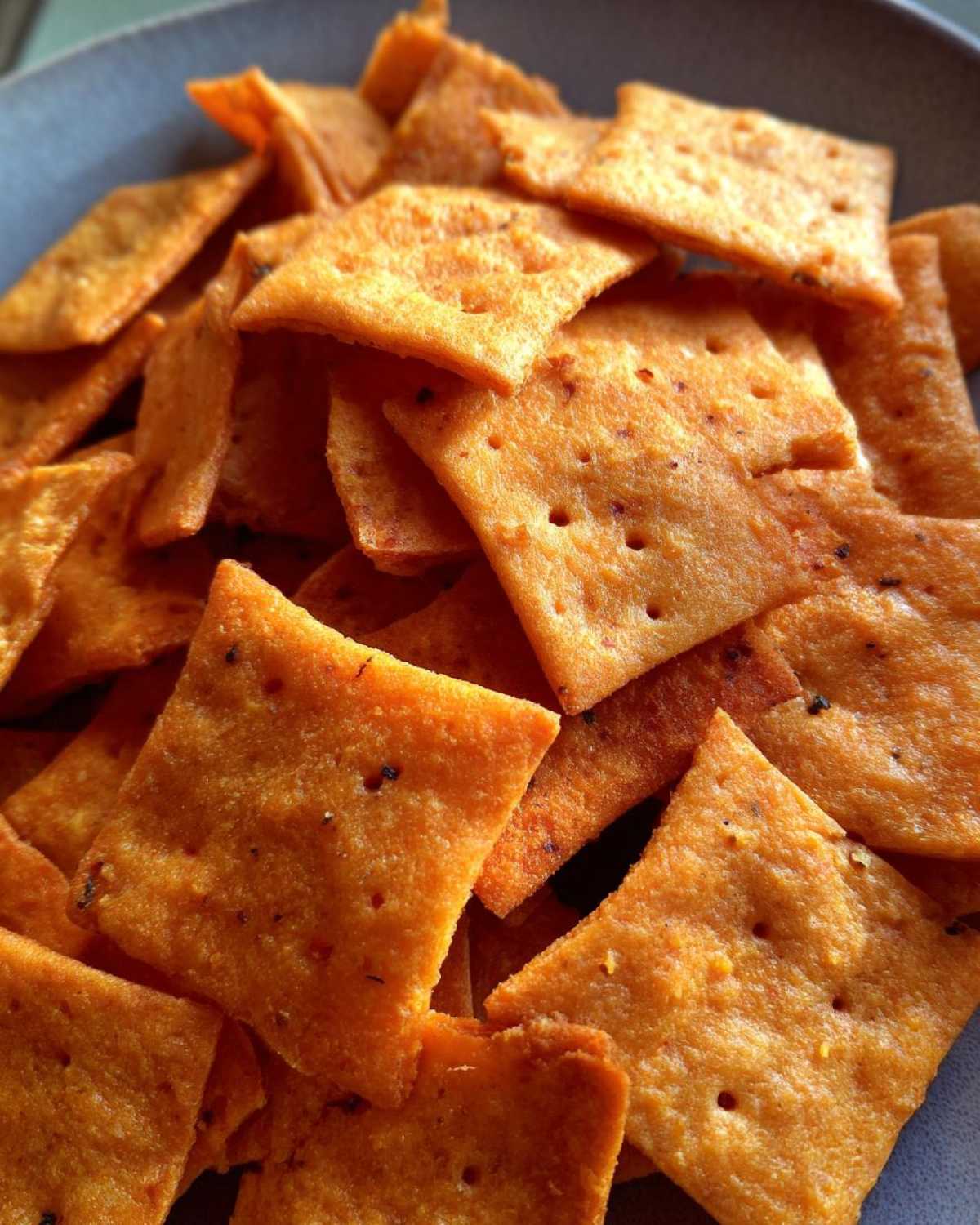 Kid-Friendly SWEET POTATO CRACKERS - detail 1