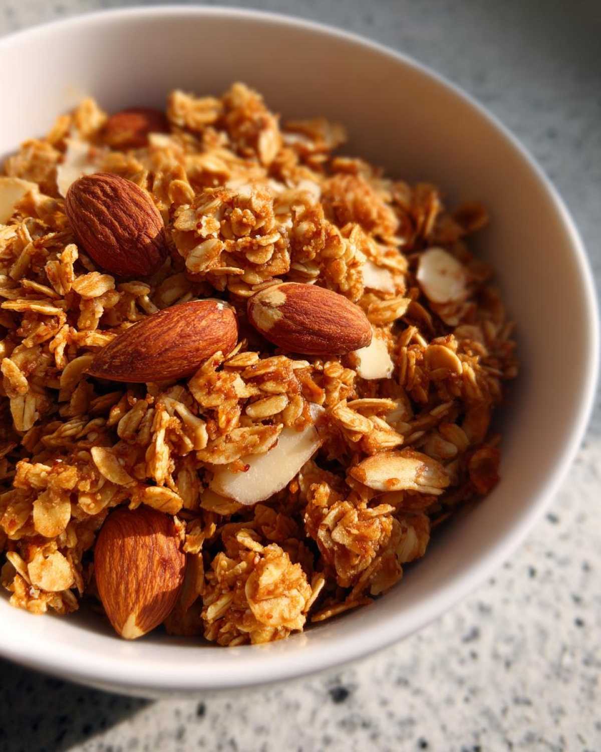 Kid-Friendly VANILLA ALMOND GRANOLA - detail 4