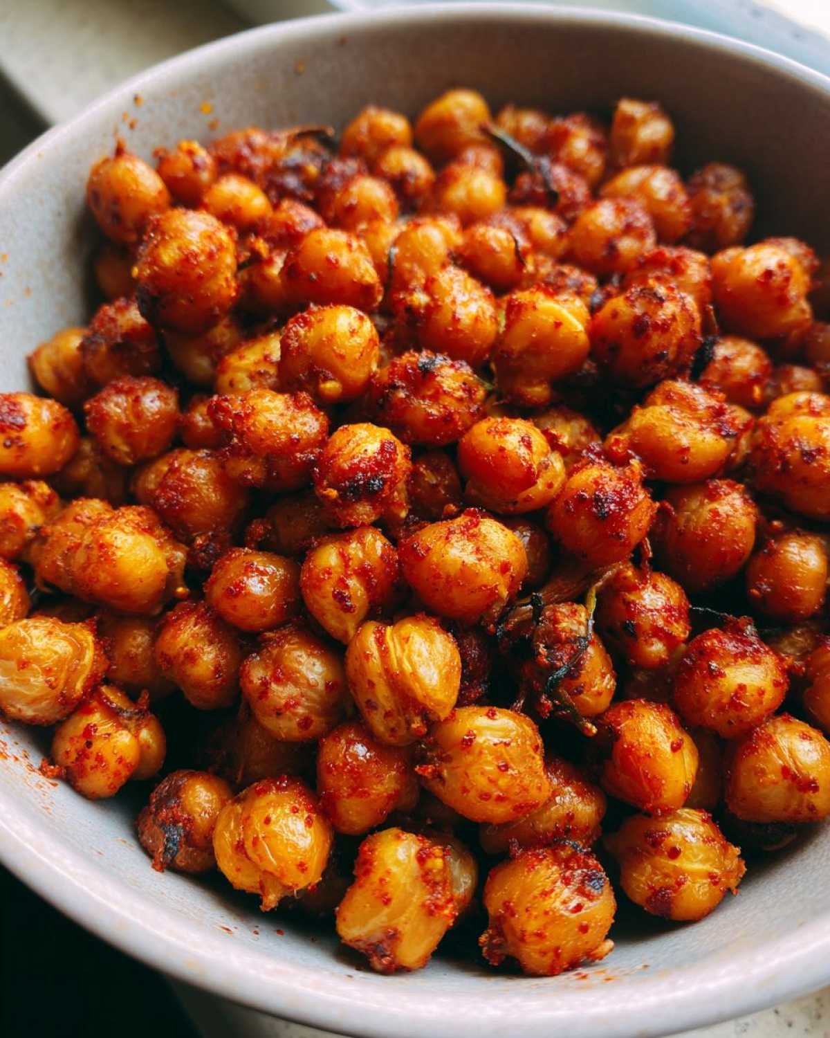 Air Fryer Roasted Chickpeas (Spicy Snack) - detail 1