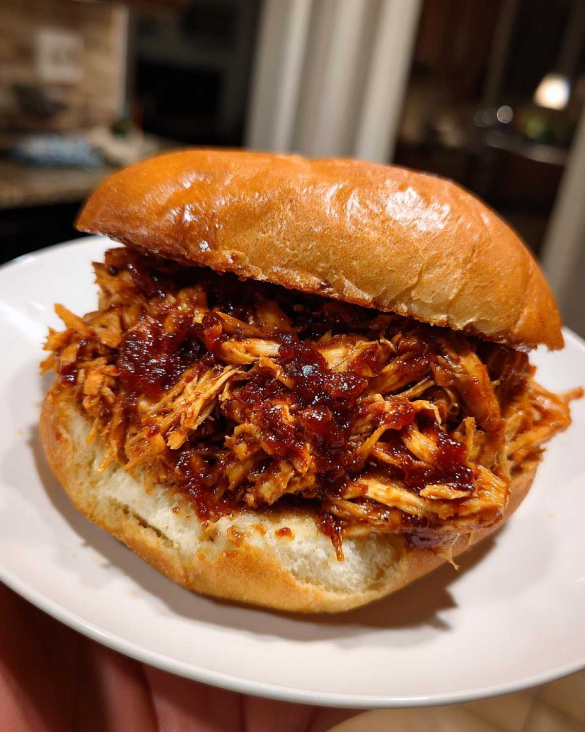 BBQ Jackfruit Sandwich (Vegan Pulled-Pork Style) - detail 1