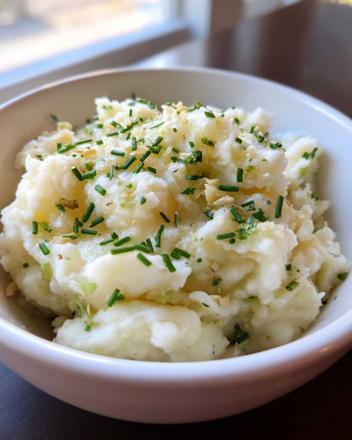 Buttery Garlic Mashed Potatoes - detail 3