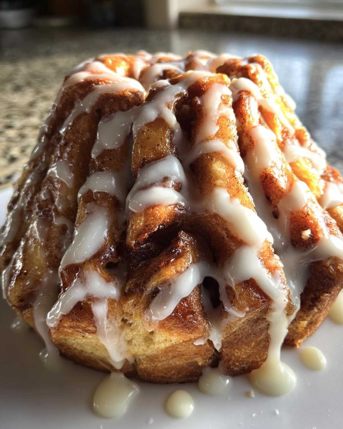 Cinnamon Roll Christmas Tree Pull-Apart - detail 3