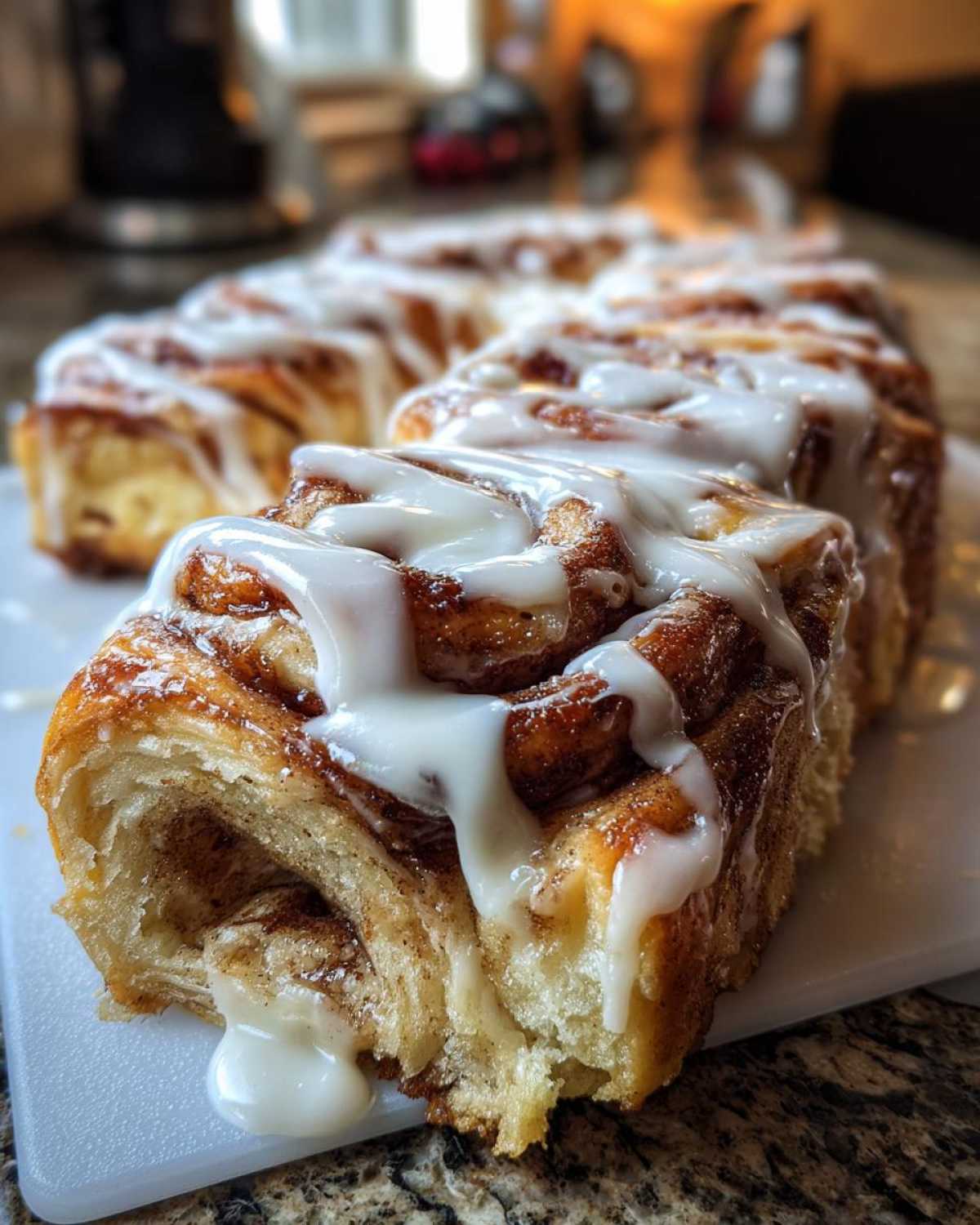 Cinnamon Roll Christmas Tree Pull-Apart - detail 4