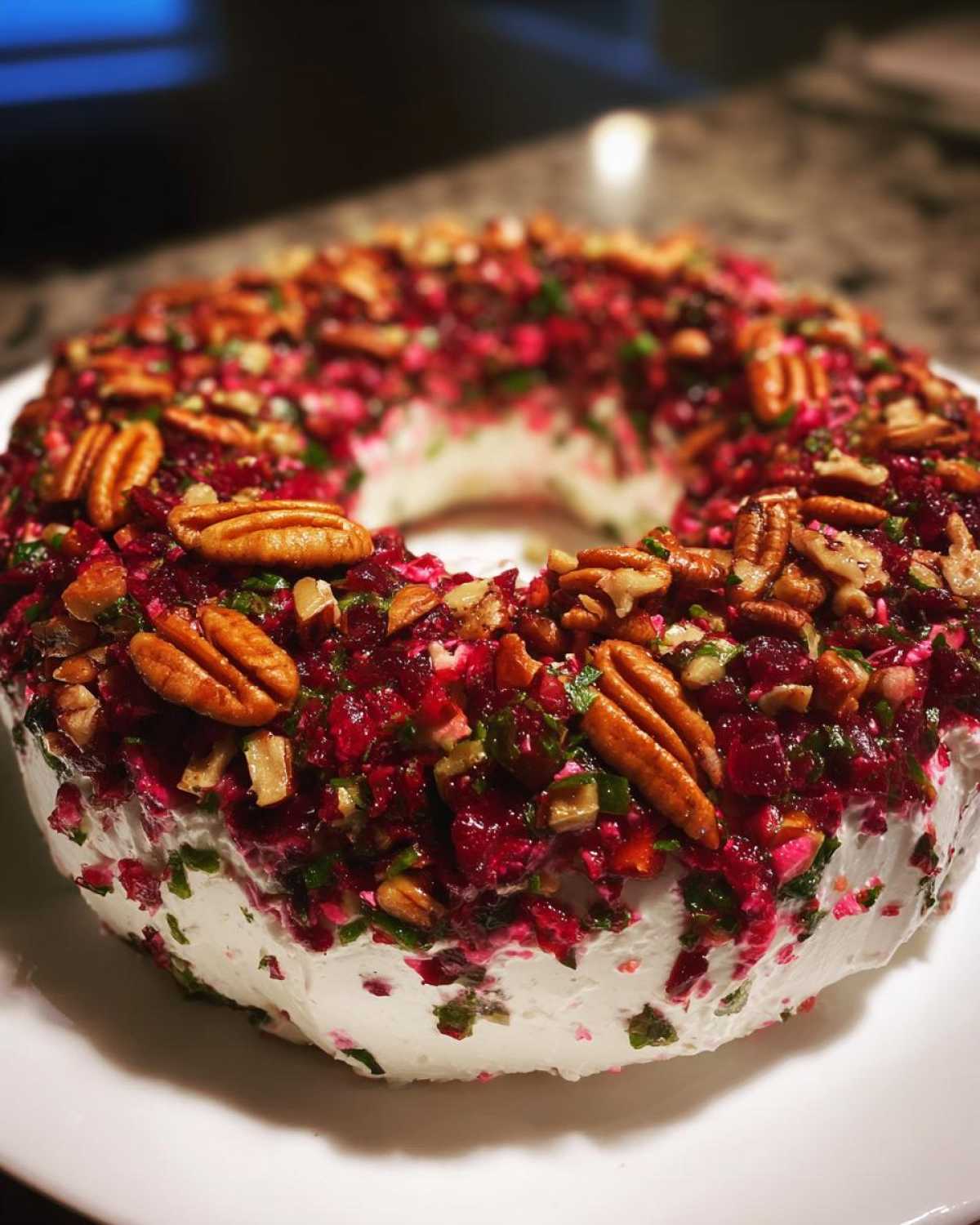 Cranberry Jalapeño Dip Wreath - detail 4