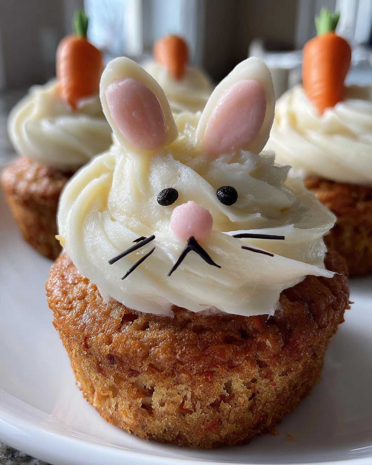 Easter Bunny Carrot Cupcakes with Cream Cheese Frosting - detail 1