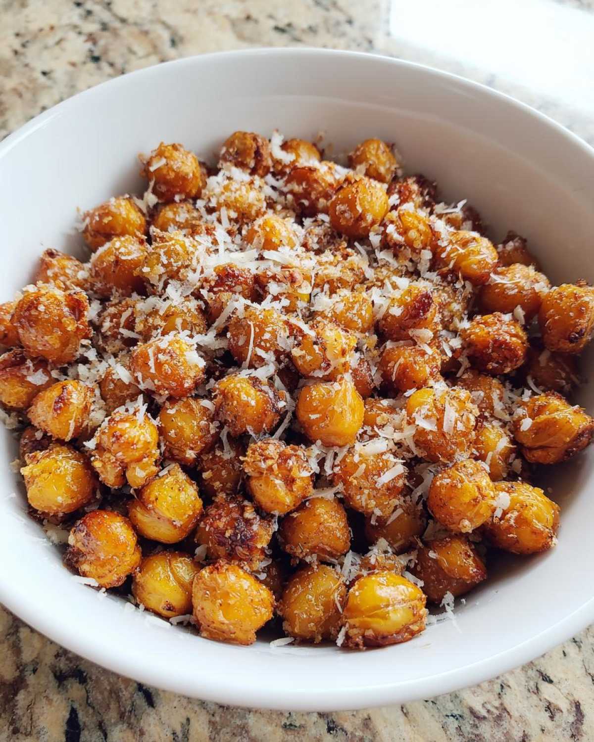 Garlic Parmesan Roasted Chickpeas (Crunchy Snack) - detail 1