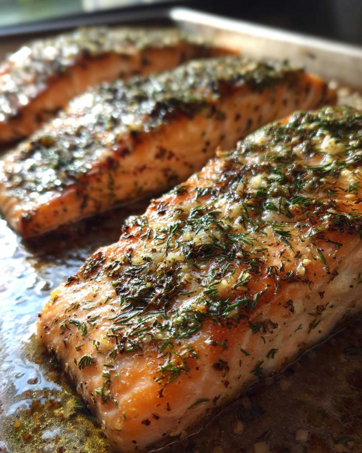 Low-Sodium Baked Salmon with Herbs - detail 3