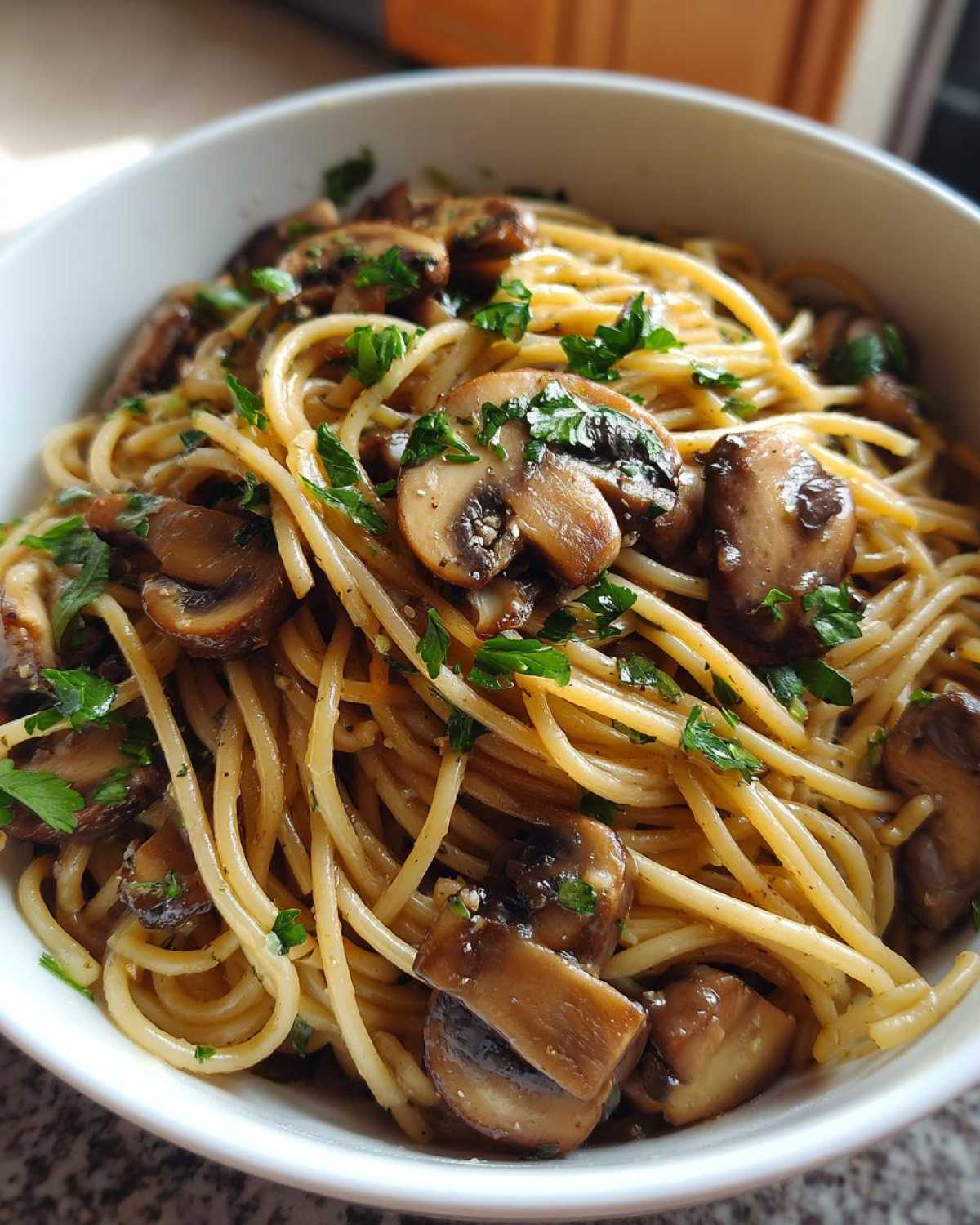 One-Pot Creamy Mushroom Pasta (Italian) - detail 3