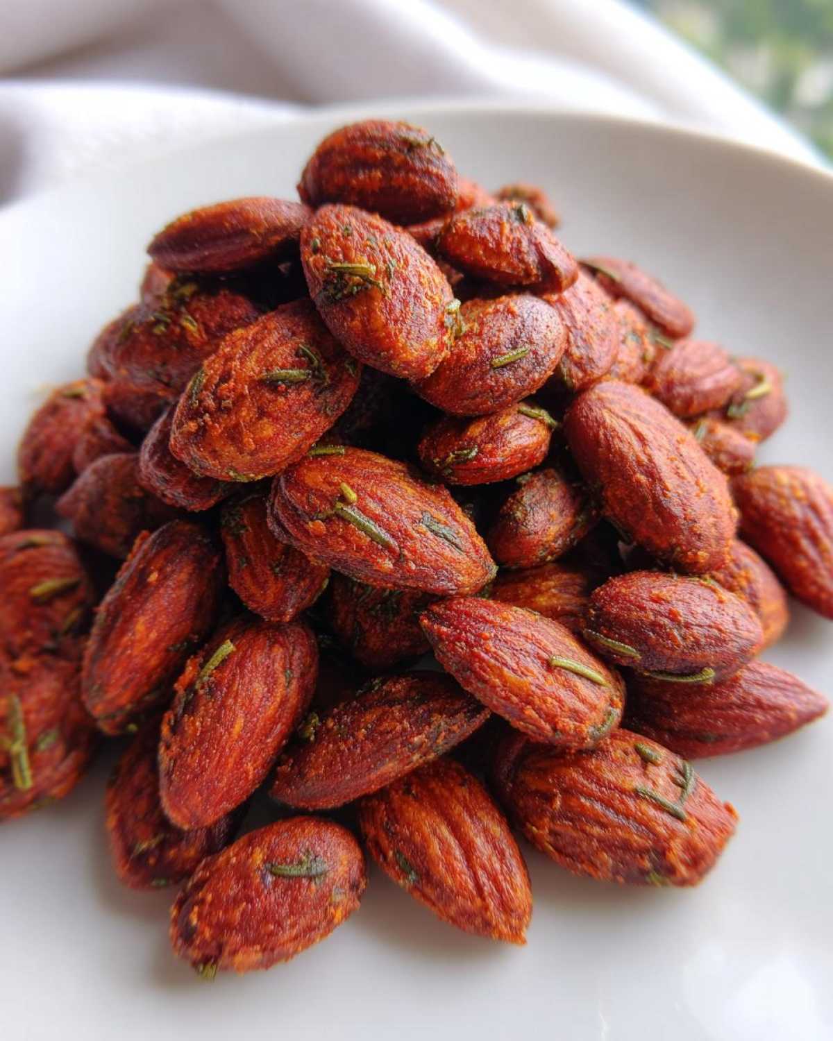 Spicy Roasted Almonds with Rosemary - detail 4