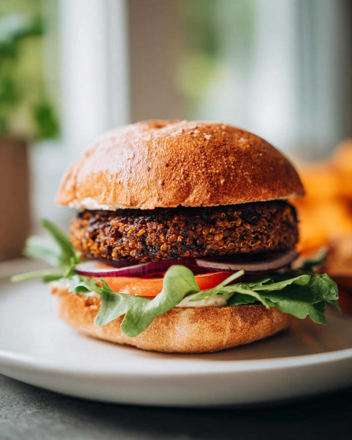 Vegan Black Bean Quinoa Burger - detail 4