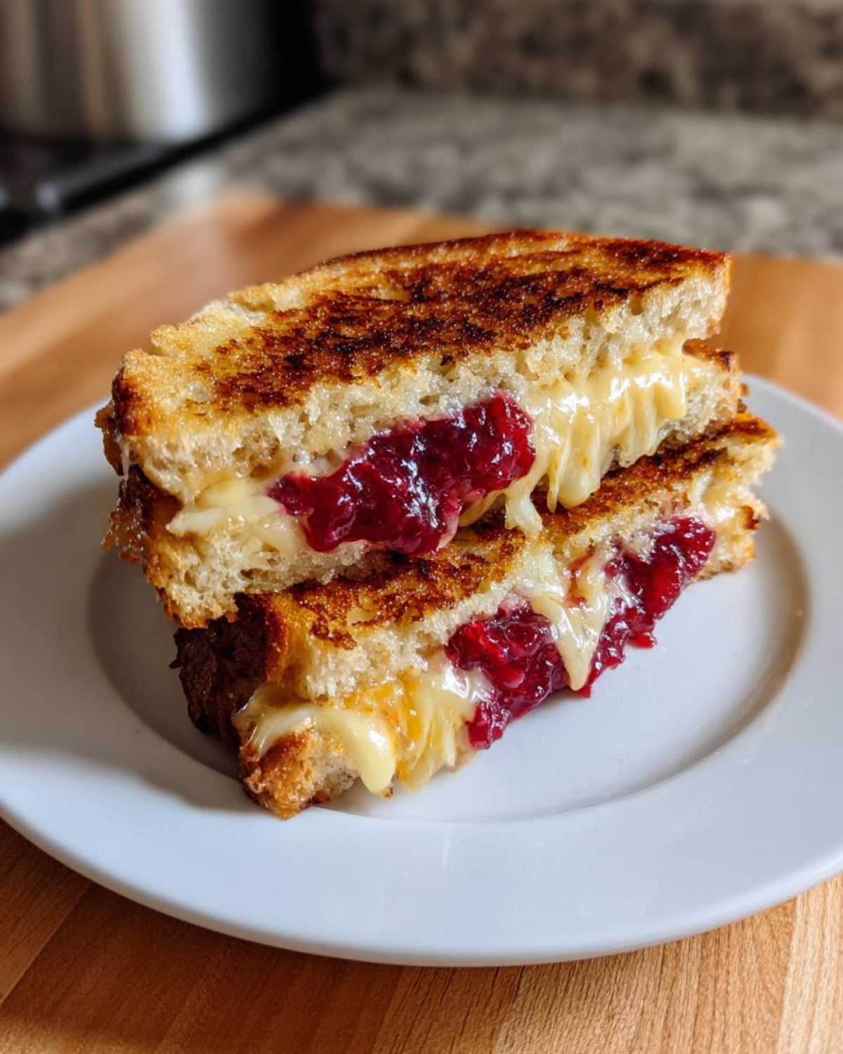 Grilled Cheese with Cranberry Relish - detail 1