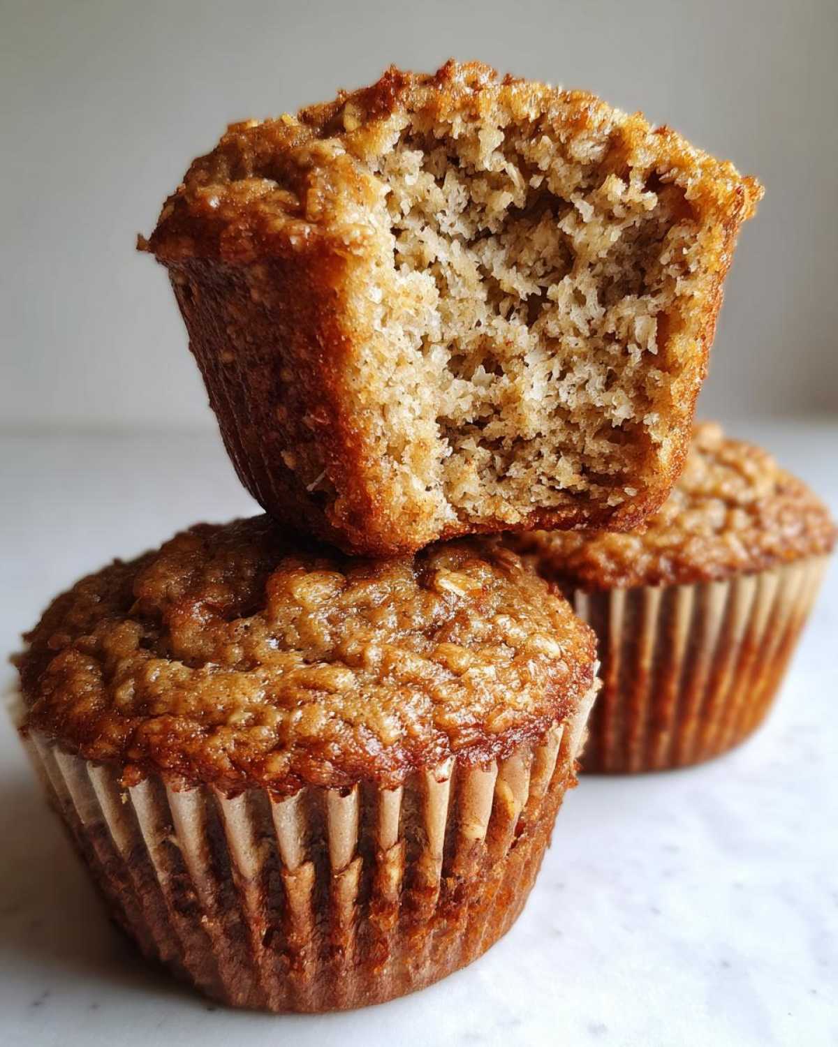 banana oatmeal muffins - detail 1