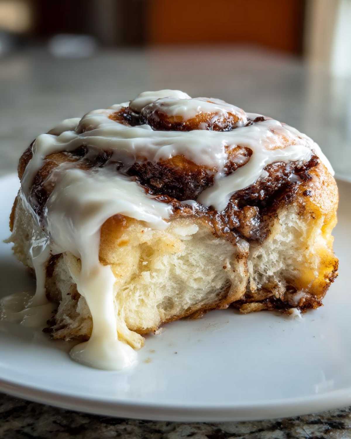 cinnamon buns - detail 3