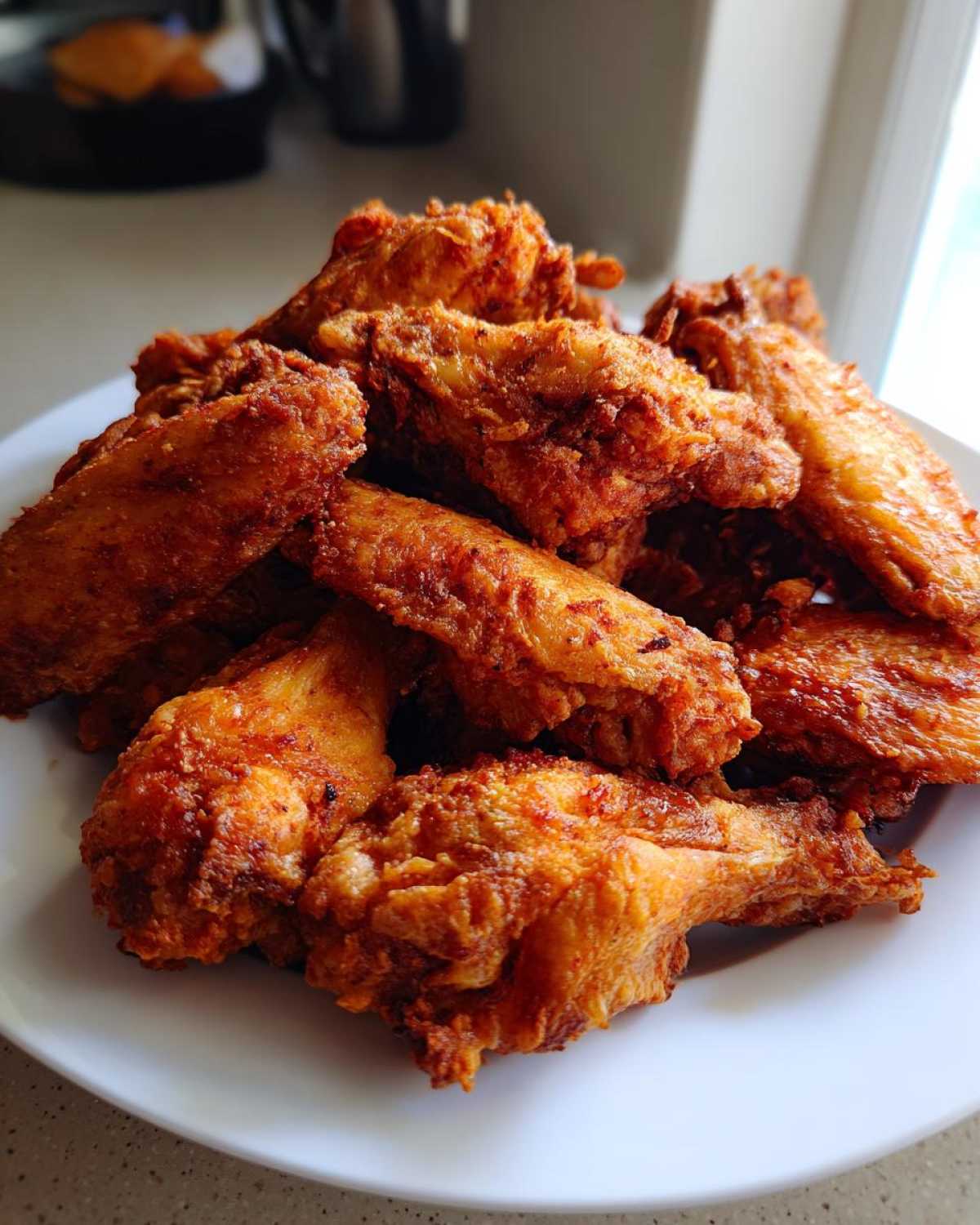 crispy baked chicken wings - detail 3