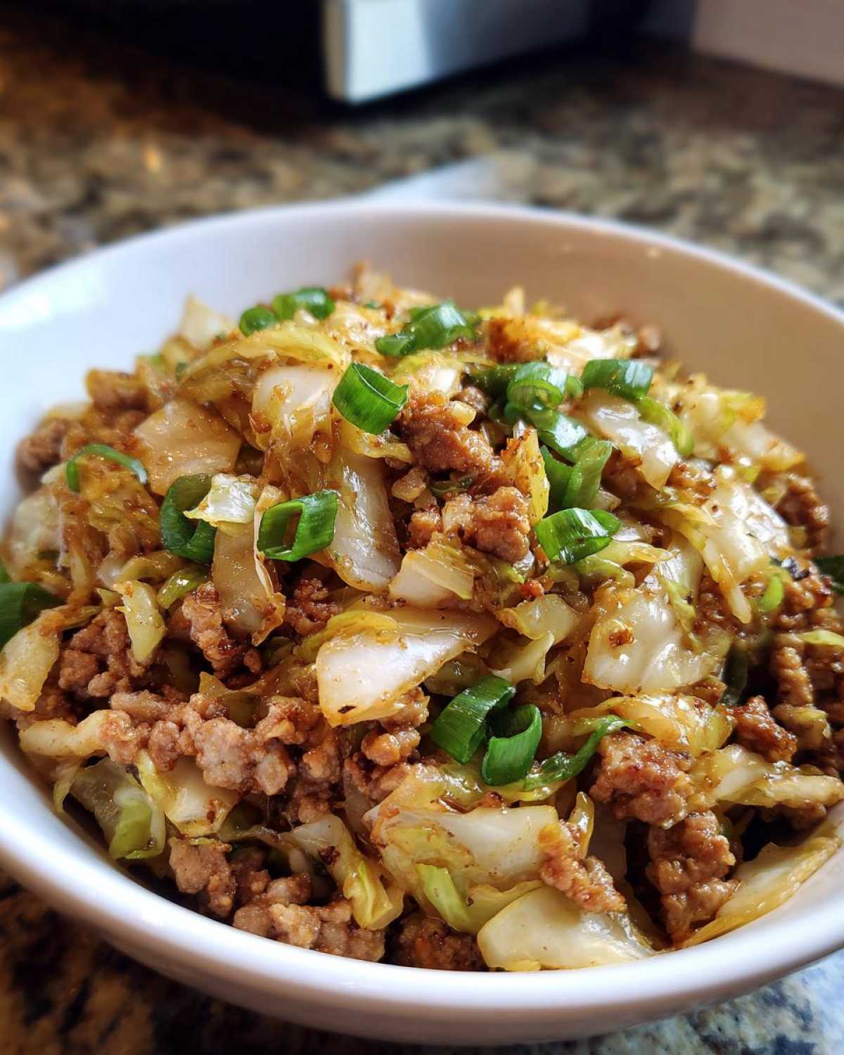 egg roll in a bowl - detail 1