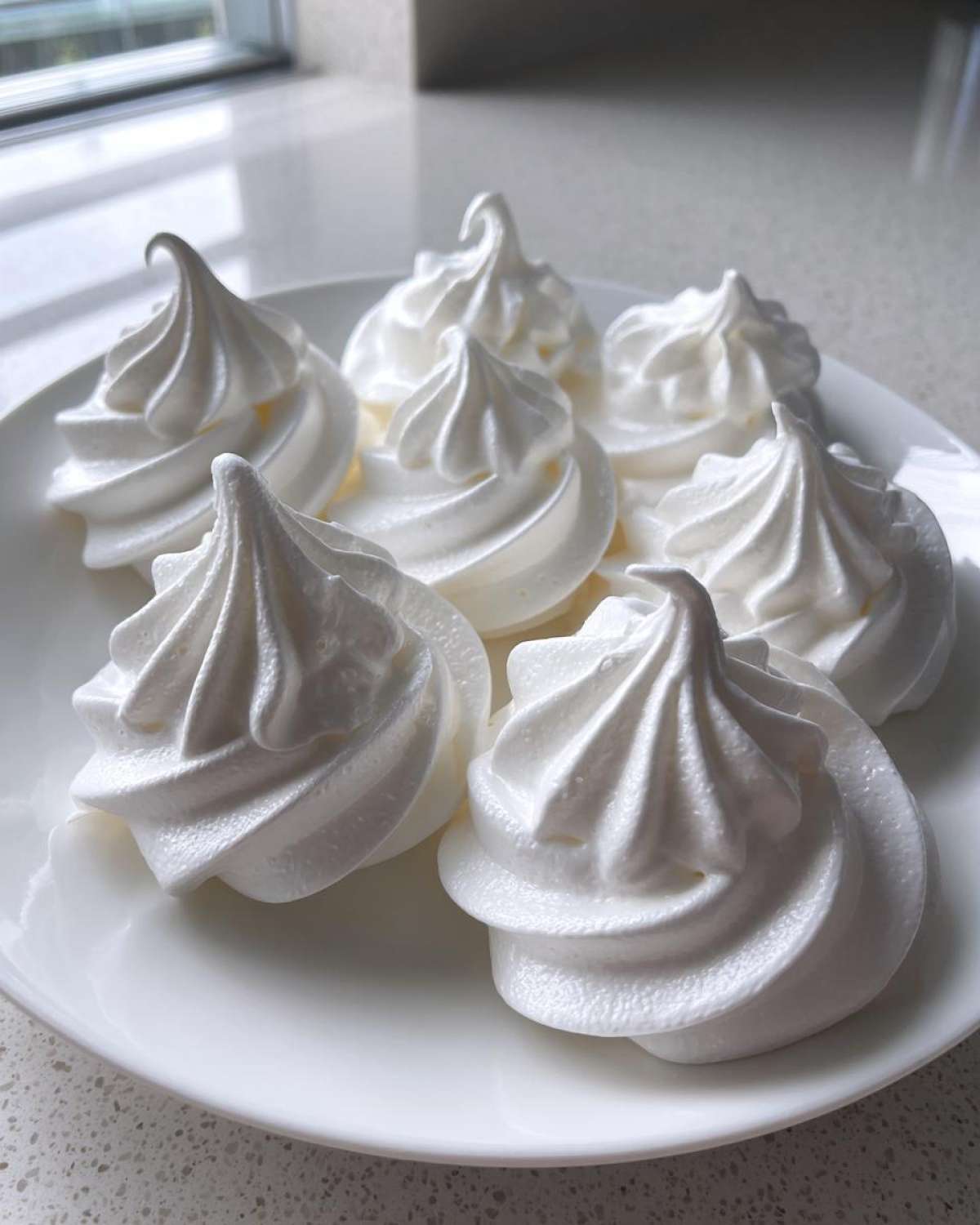 meringue cookies - detail 3