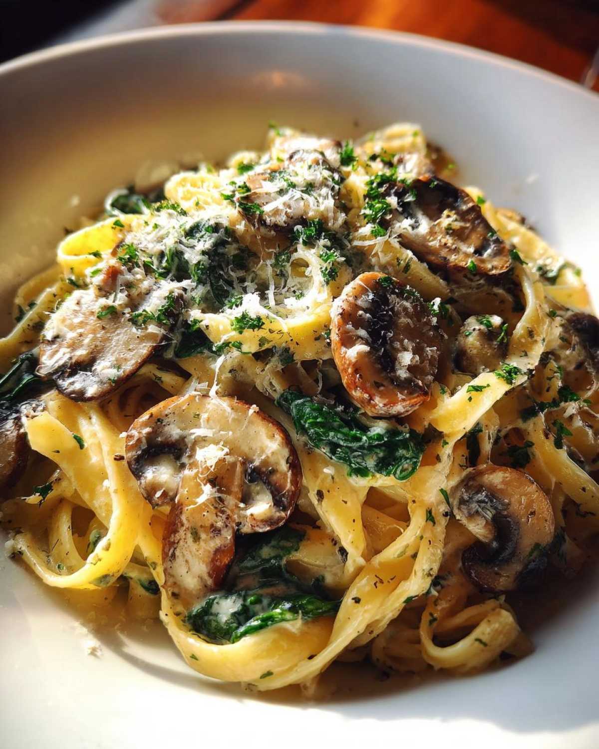 mushroom pasta - detail 4