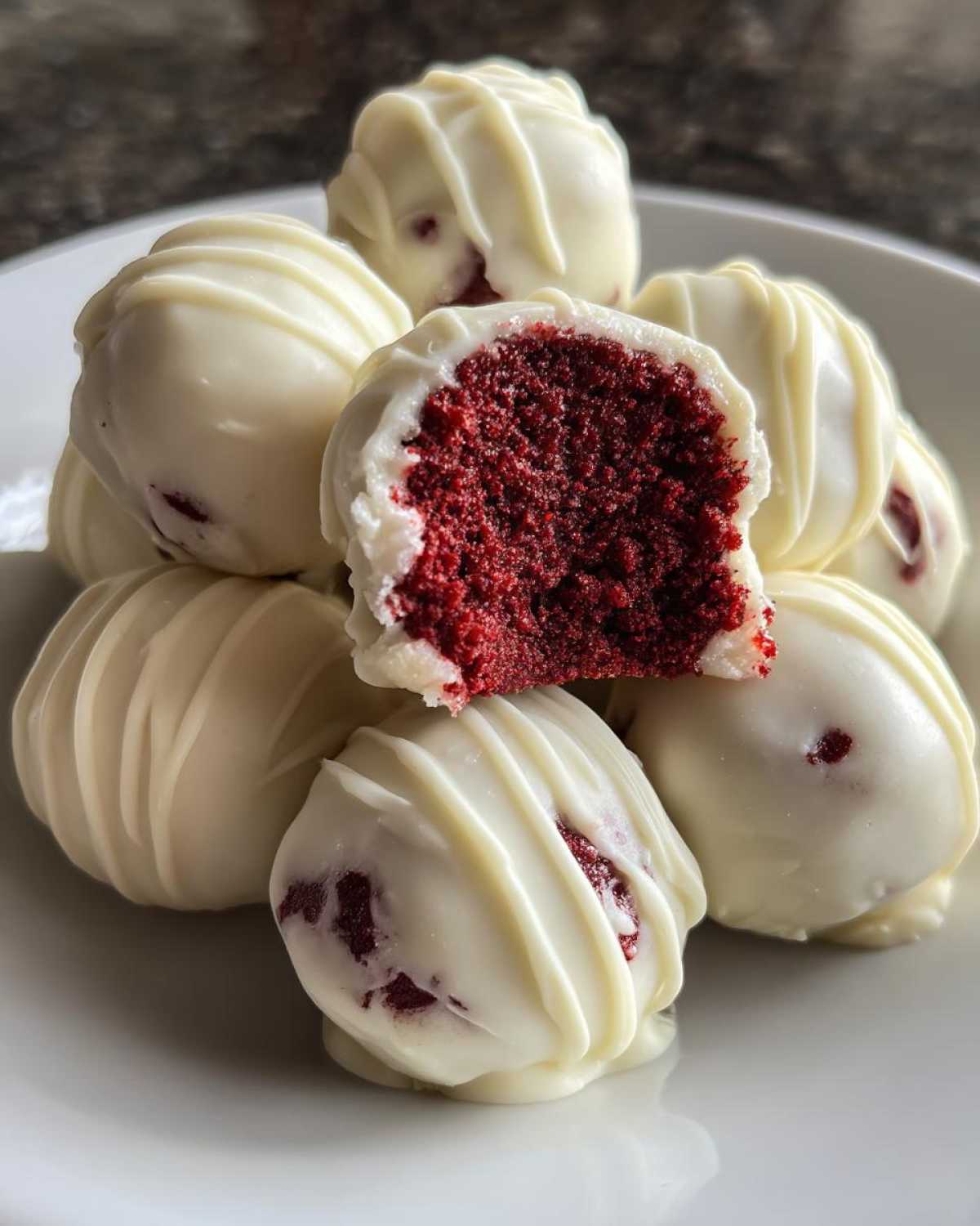 red velvet cake balls - detail 2