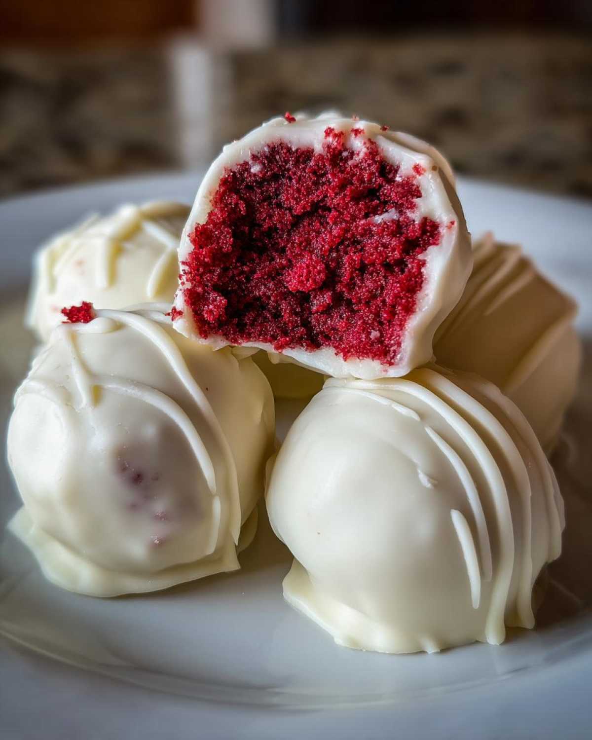 red velvet cake balls - detail 3