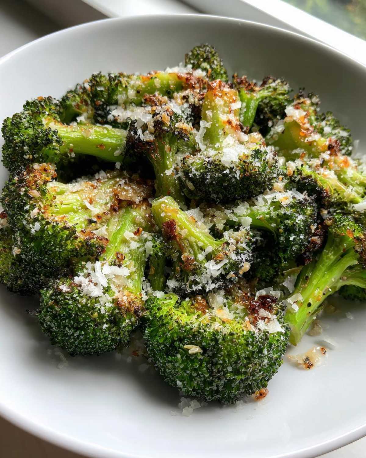 roasted broccoli - detail 2
