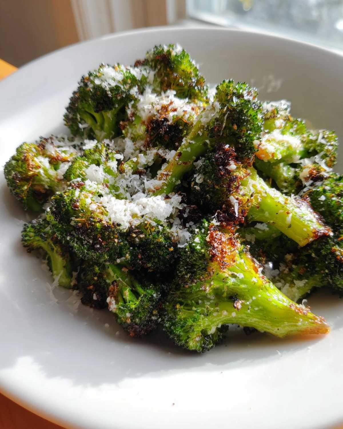 roasted broccoli - detail 4