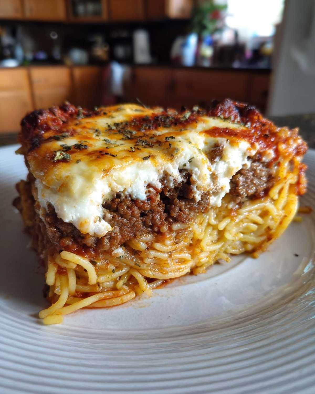 spaghetti pie - detail 1