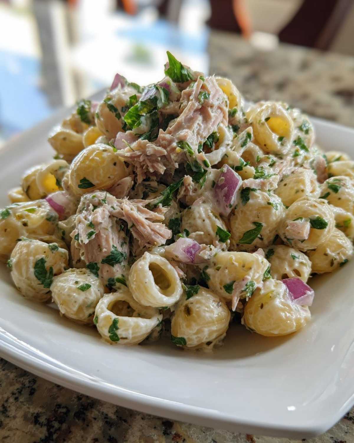 tuna pasta salad - detail 1